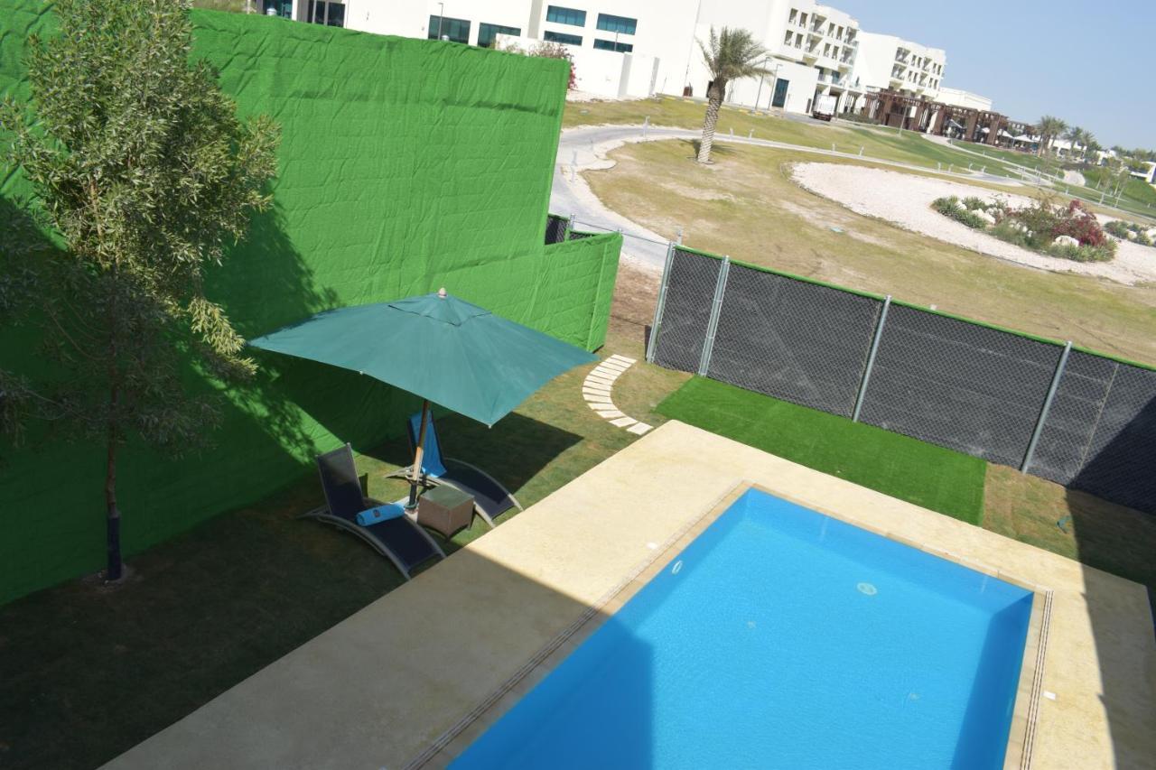 Retaj Salwa Resort & Spa Al Rayyan Exterior foto Swimming pool at the University of Batna