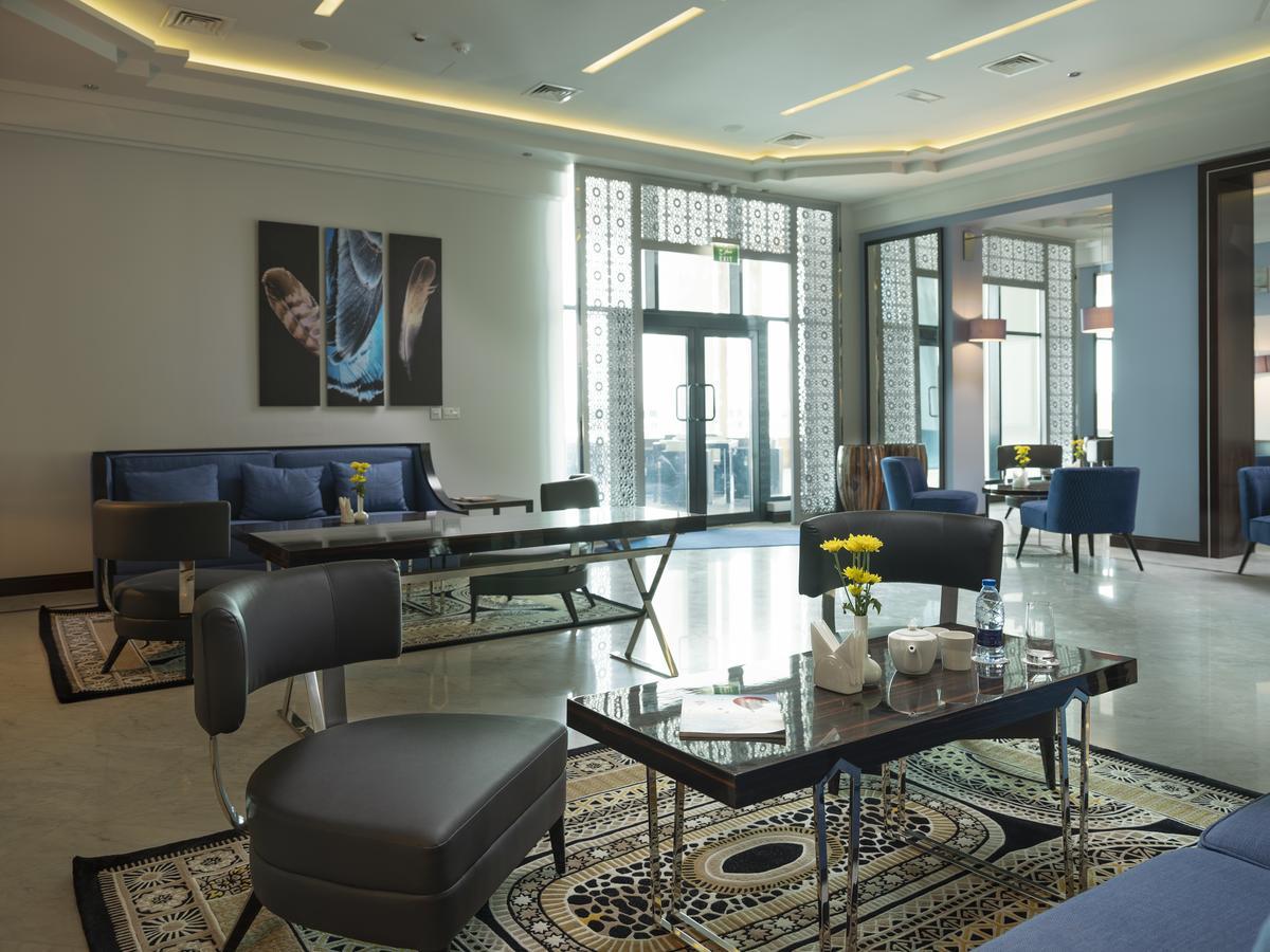 Retaj Salwa Resort & Spa Al Rayyan Exterior foto The lobby of the hotel