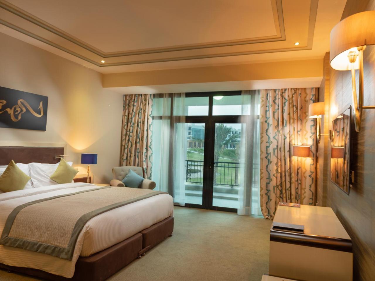 Retaj Salwa Resort & Spa Al Rayyan Exterior foto A room at the hotel